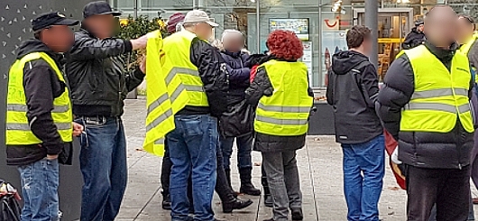 mit gelbe Westen gegen Migrationspakt mit gelbe Westen gegen Migrationspakt