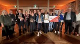 Connection e. V. nach der Ehrung: Prantl (links), Brüggemann (Mitte links), Käßmann (Mitte), Ghebremariam (rechts danebe